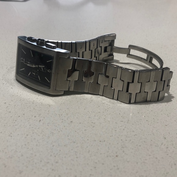 Hugo Boss stainless steel classic men watch - Picture 3 of 6